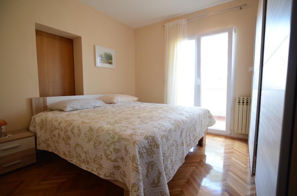 Apartment Emi ซูโกชัน ภายนอก รูปภาพ