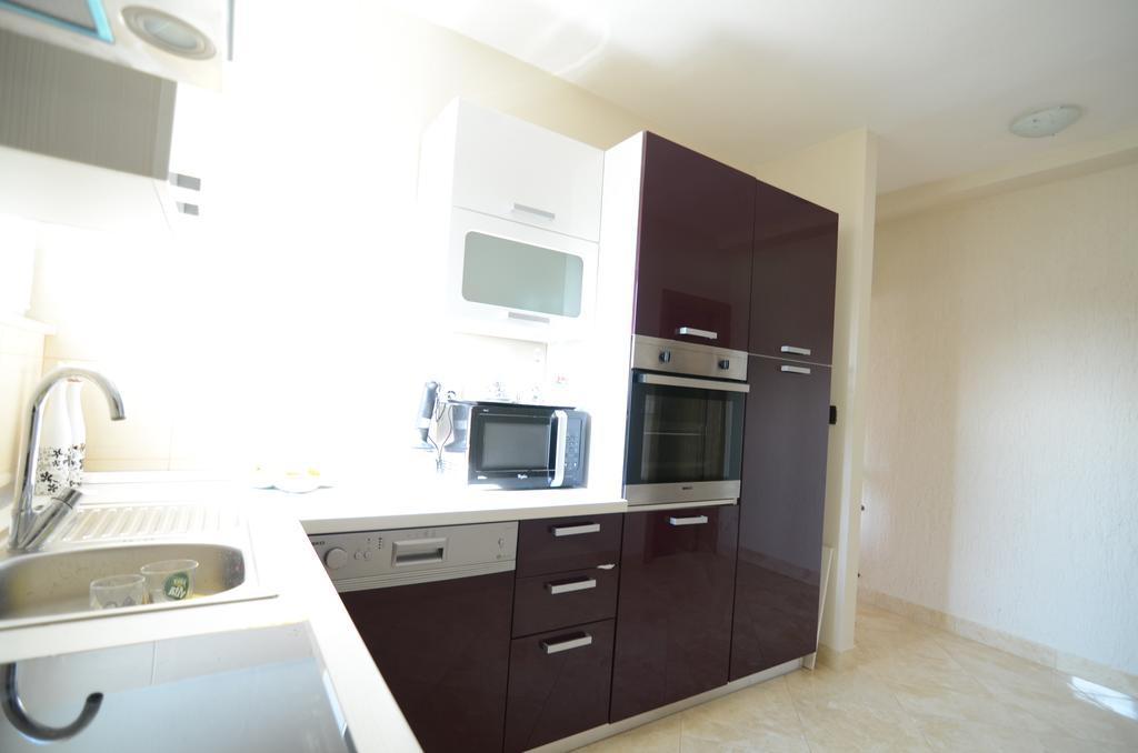 Apartment Emi ซูโกชัน ภายนอก รูปภาพ